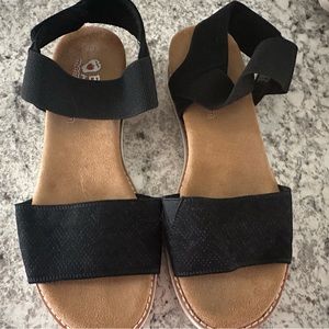 Bobs by Sketchers Memory Foam Sandals